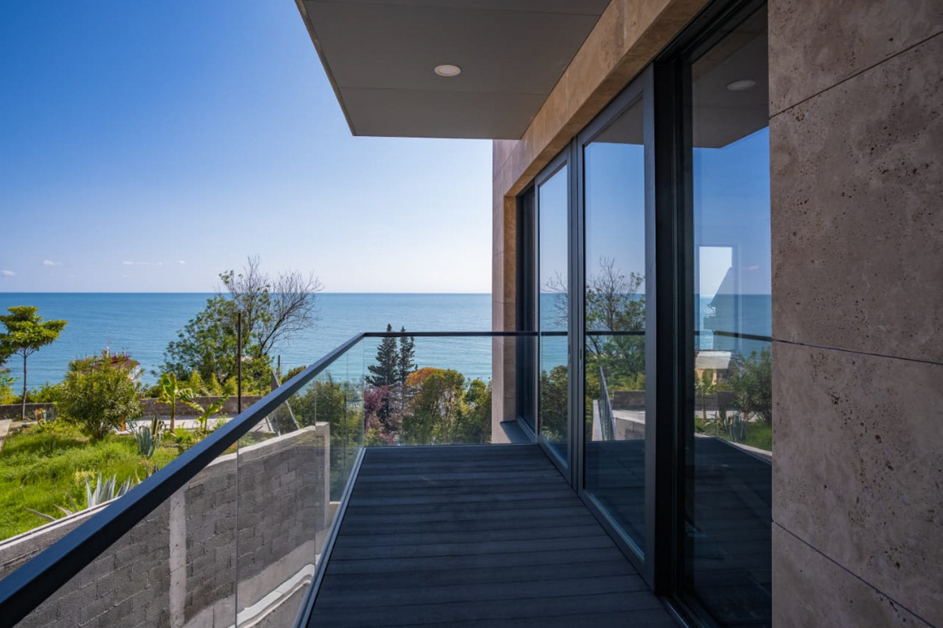 АК Residence Rosemarine (Резиденция Розмарин)